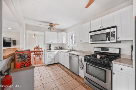 9 Maple Lane Howell NJ 07731