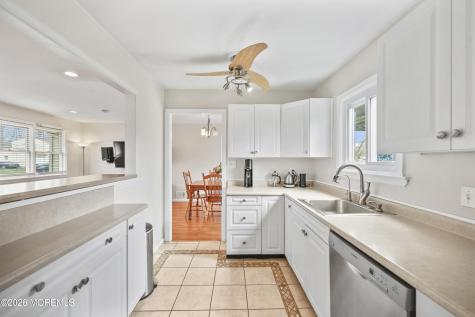 9 Maple Lane Howell NJ 07731