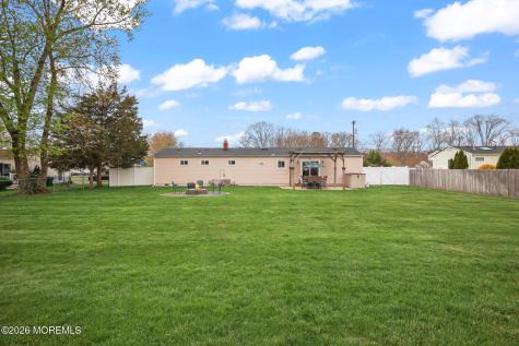 9 Maple Lane Howell NJ 07731