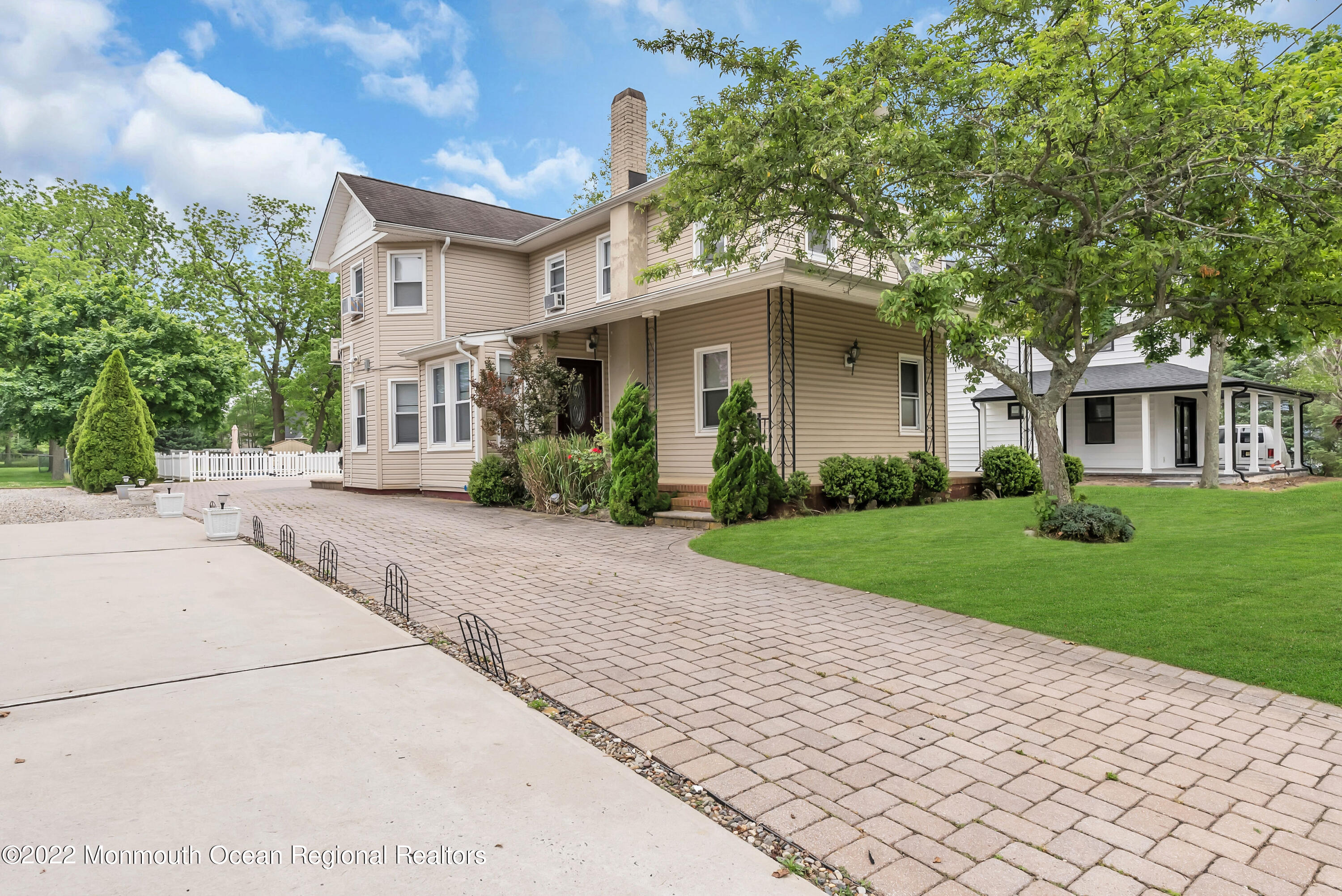 370 W Park Avenue Oakhurst NJ 07755