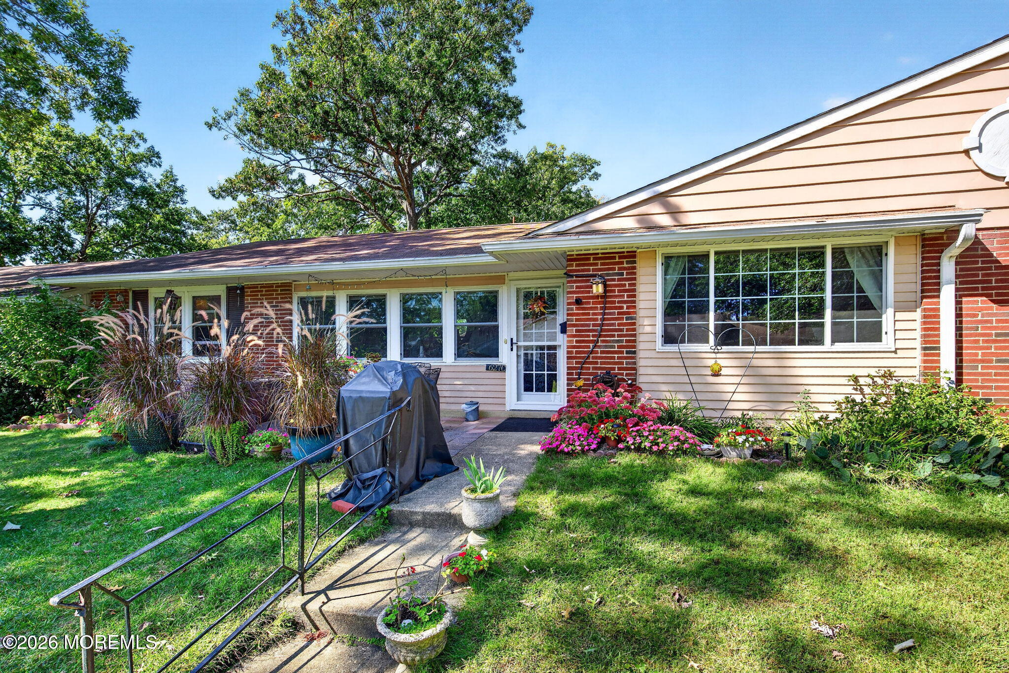 627 Huntington Drive Lakewood NJ 08701
