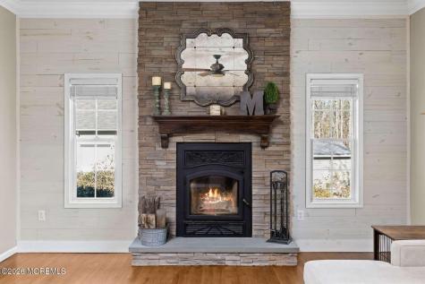 12 Oak Leaf Drive New Egypt NJ 08533