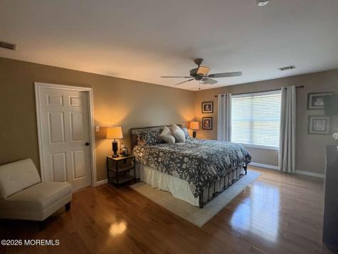12 Oak Leaf Drive New Egypt NJ 08533