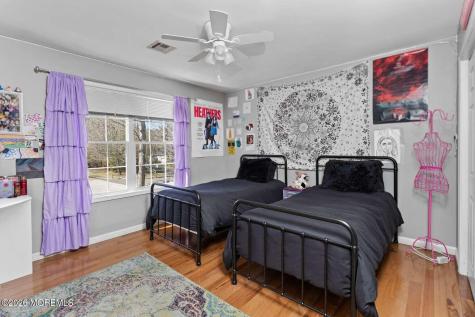 12 Oak Leaf Drive New Egypt NJ 08533