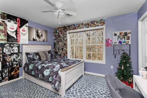 12 Oak Leaf Drive New Egypt NJ 08533