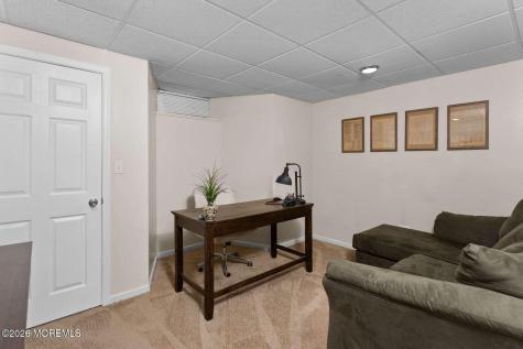 12 Oak Leaf Drive New Egypt NJ 08533
