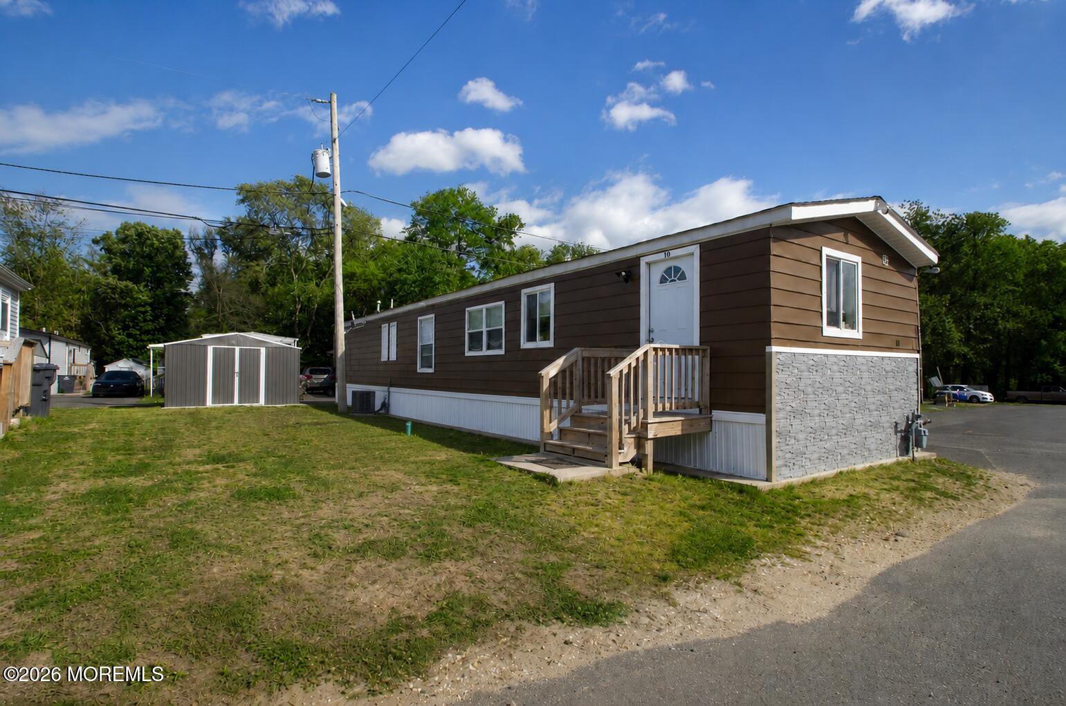 10 Misty Lane Jackson NJ 08527