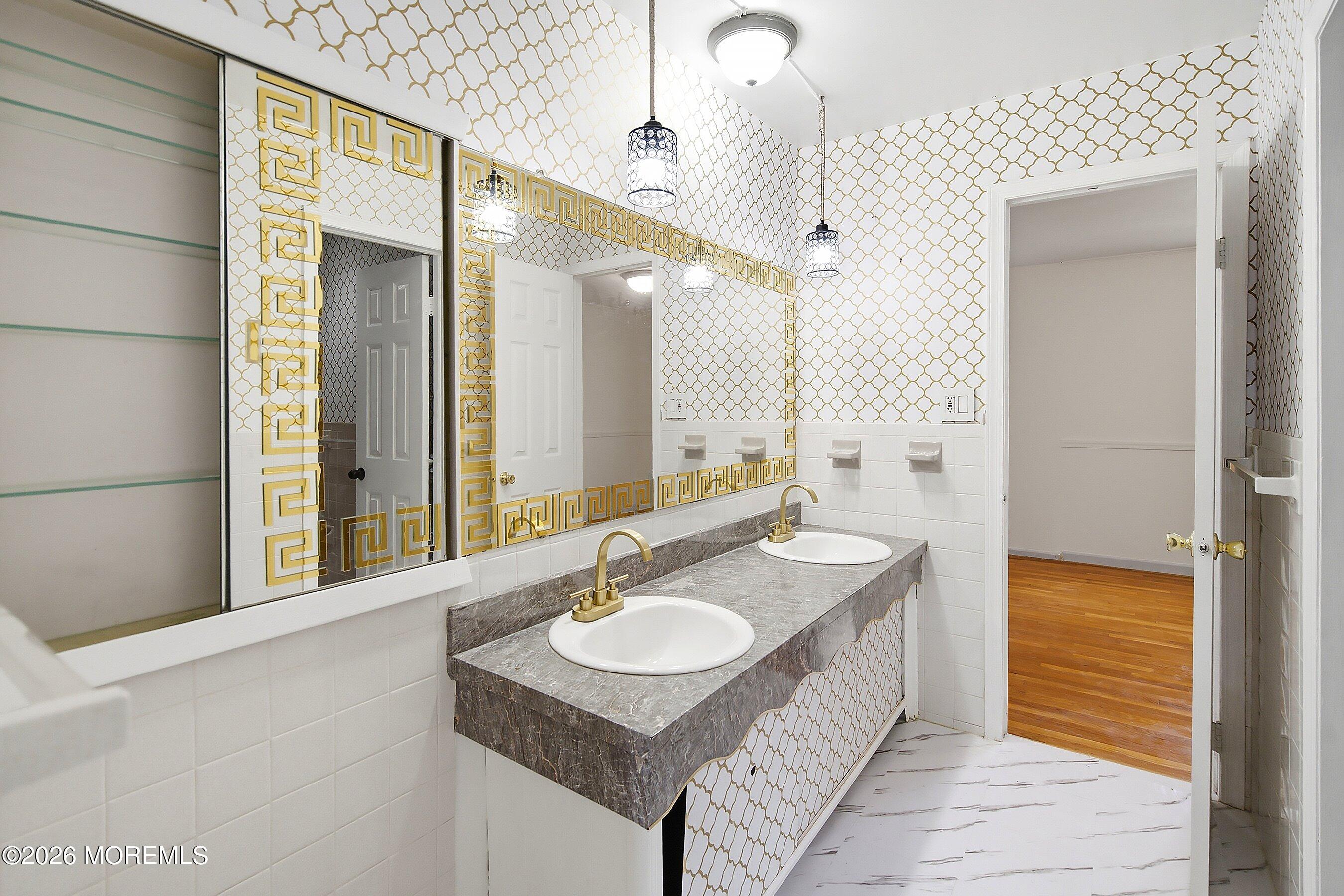 56 Kingsley Way Freehold NJ 07728