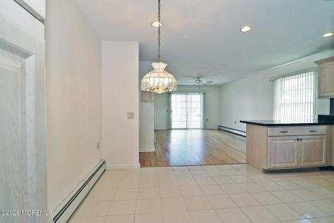5 Tonbridge Court Toms River NJ 08757