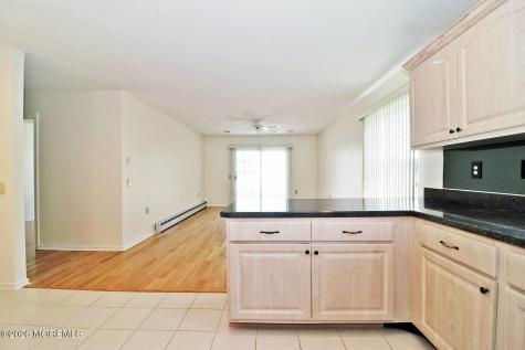 5 Tonbridge Court Toms River NJ 08757