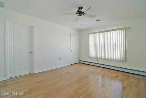 5 Tonbridge Court Toms River NJ 08757