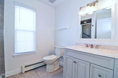 5 Tonbridge Court Toms River NJ 08757