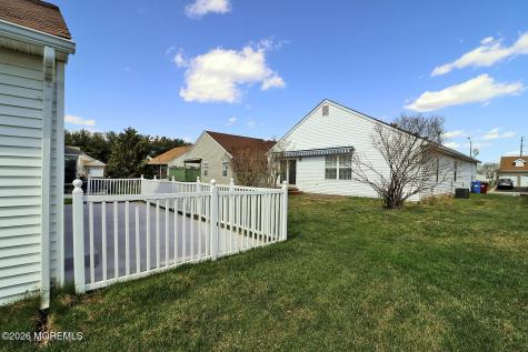 5 Tonbridge Court Toms River NJ 08757