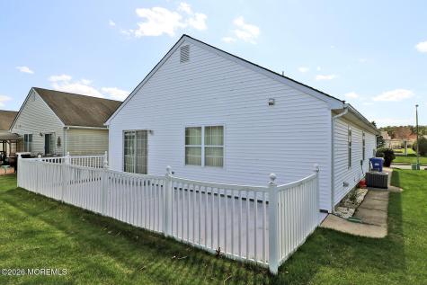 5 Tonbridge Court Toms River NJ 08757