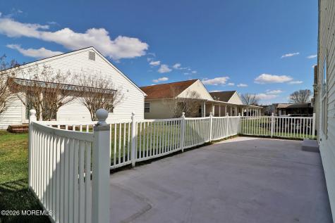 5 Tonbridge Court Toms River NJ 08757