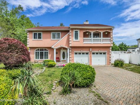 513 Ilexberry Lane Toms River NJ 08753