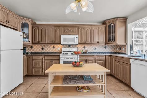 513 Ilexberry Lane Toms River NJ 08753