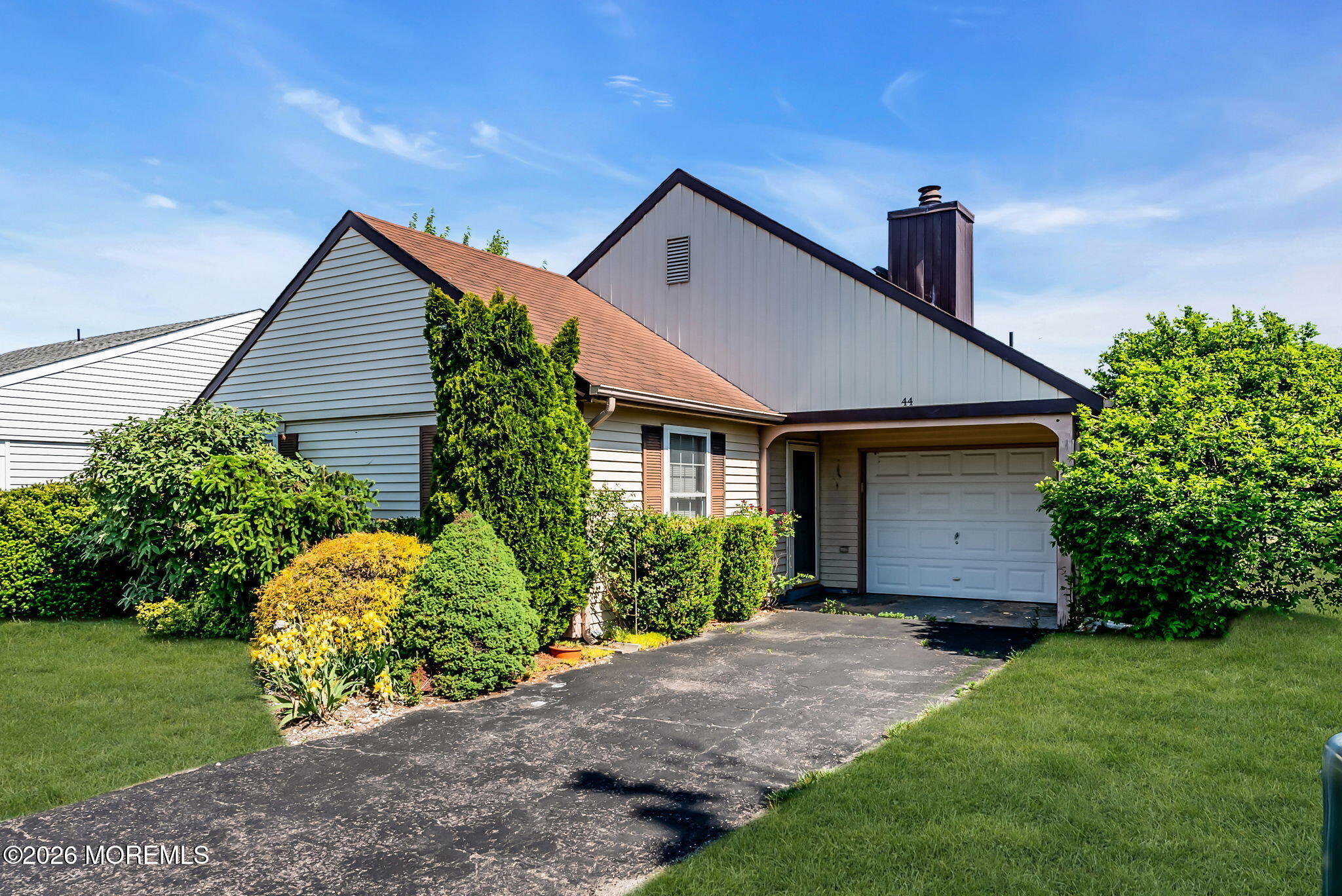 44 Buckingham Drive N Manchester NJ 08759