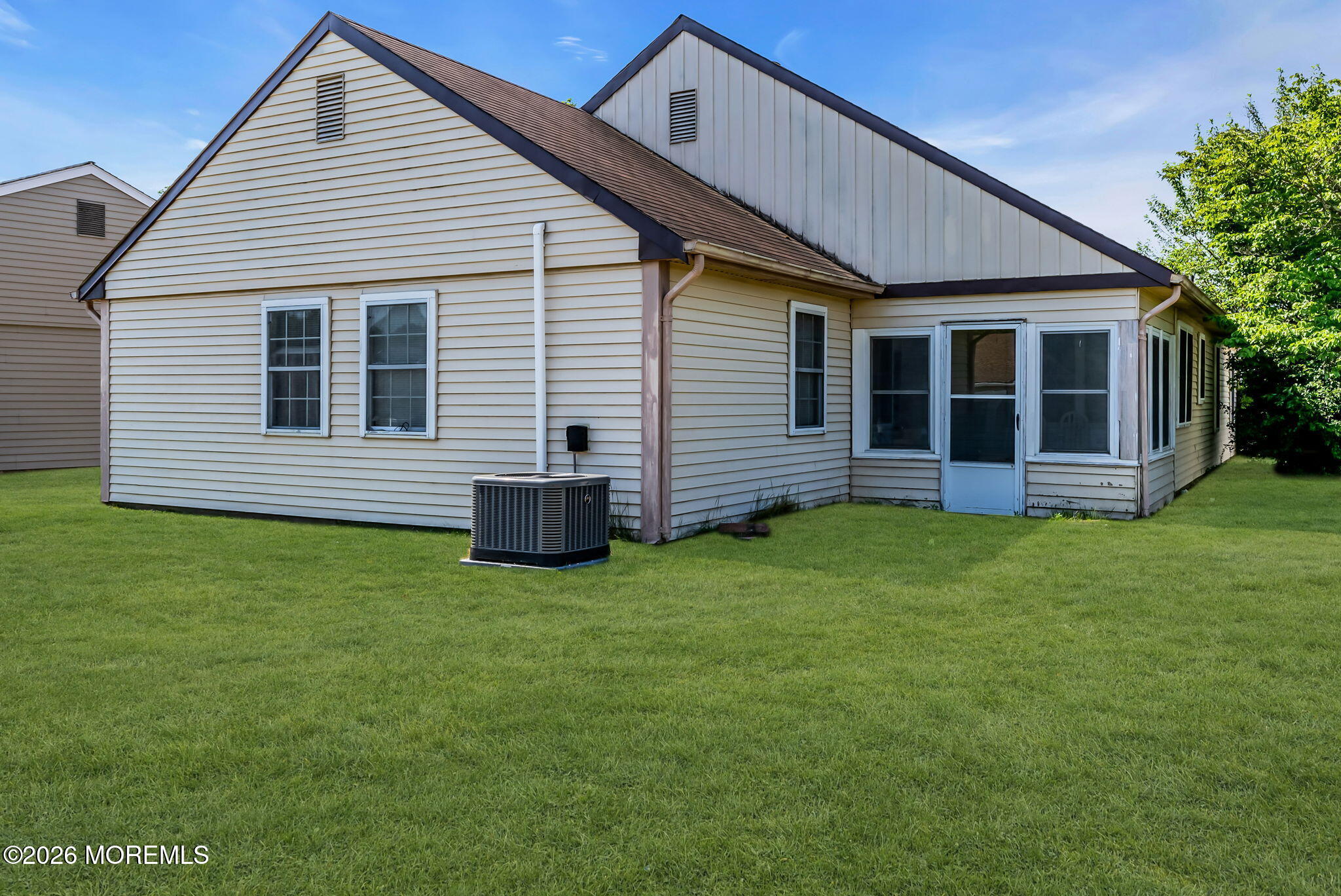 44 Buckingham Drive N Manchester NJ 08759