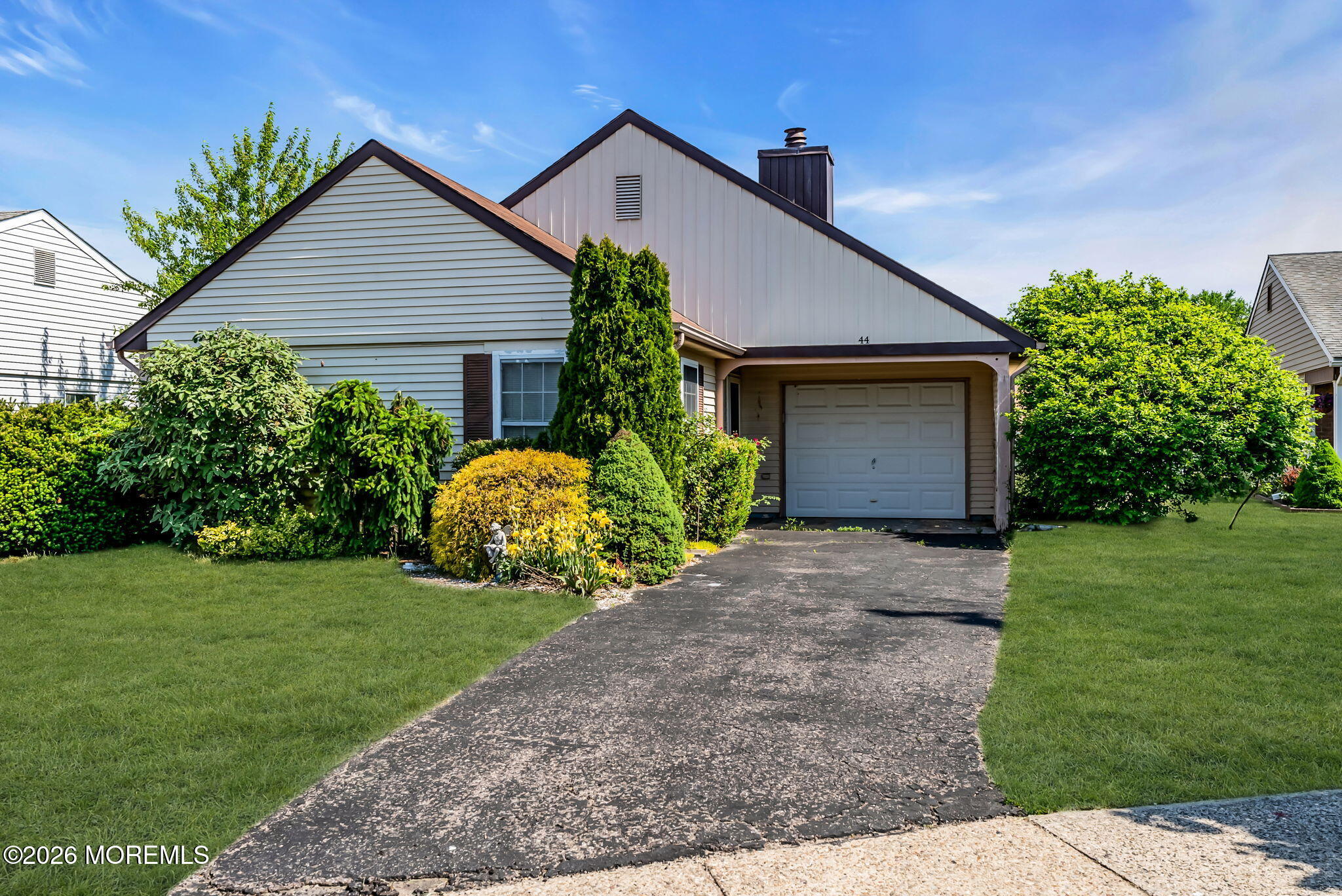 44 Buckingham Drive N Manchester NJ 08759