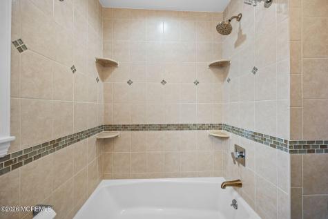 350 East Road Belford NJ 07718