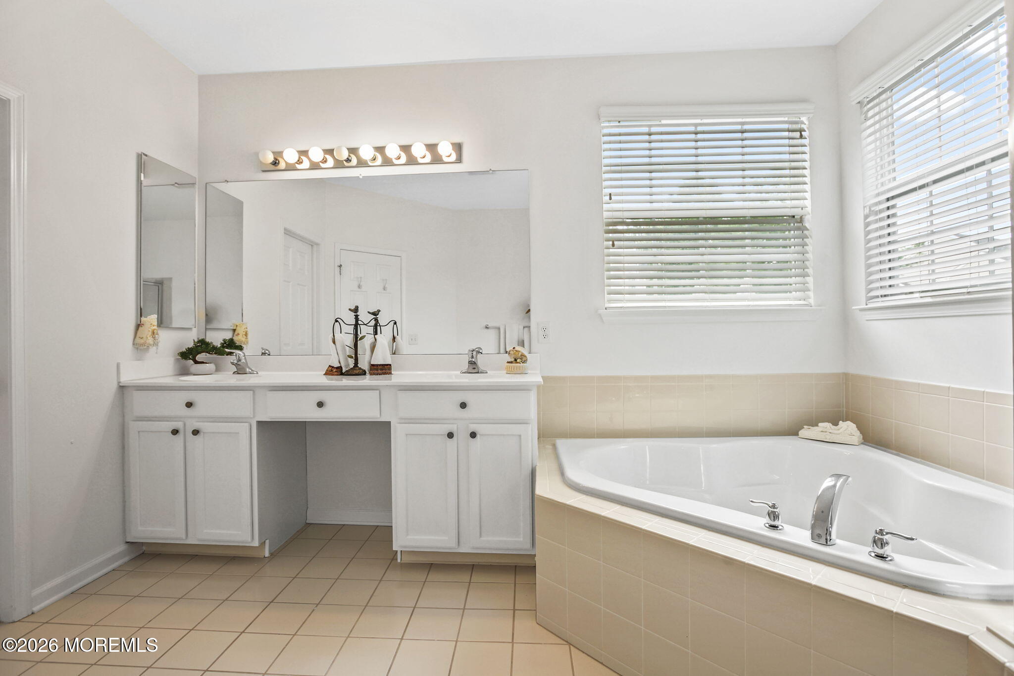 35 Hartack Road Manalapan NJ 07726