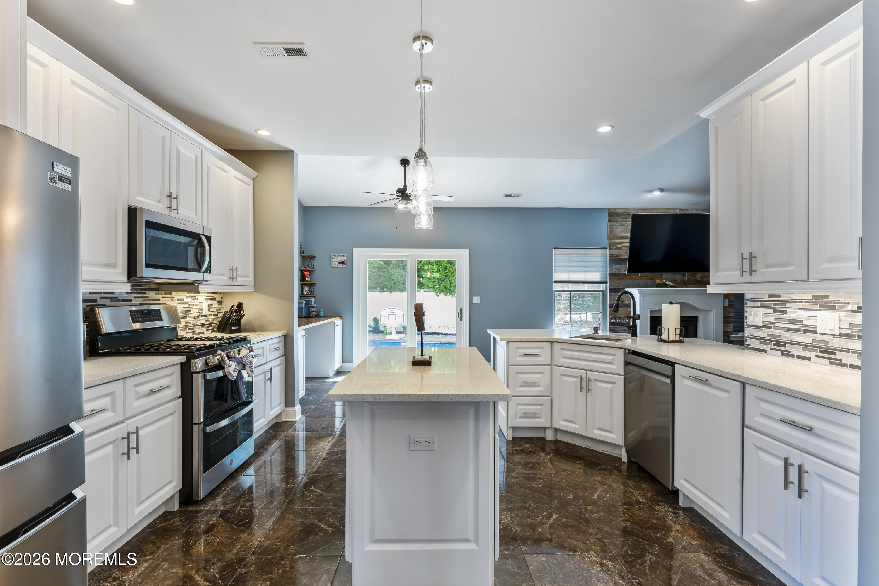 27 Pacific Avenue Bayville NJ 08721