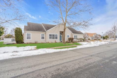 2 Chambord Court Manchester NJ 08759