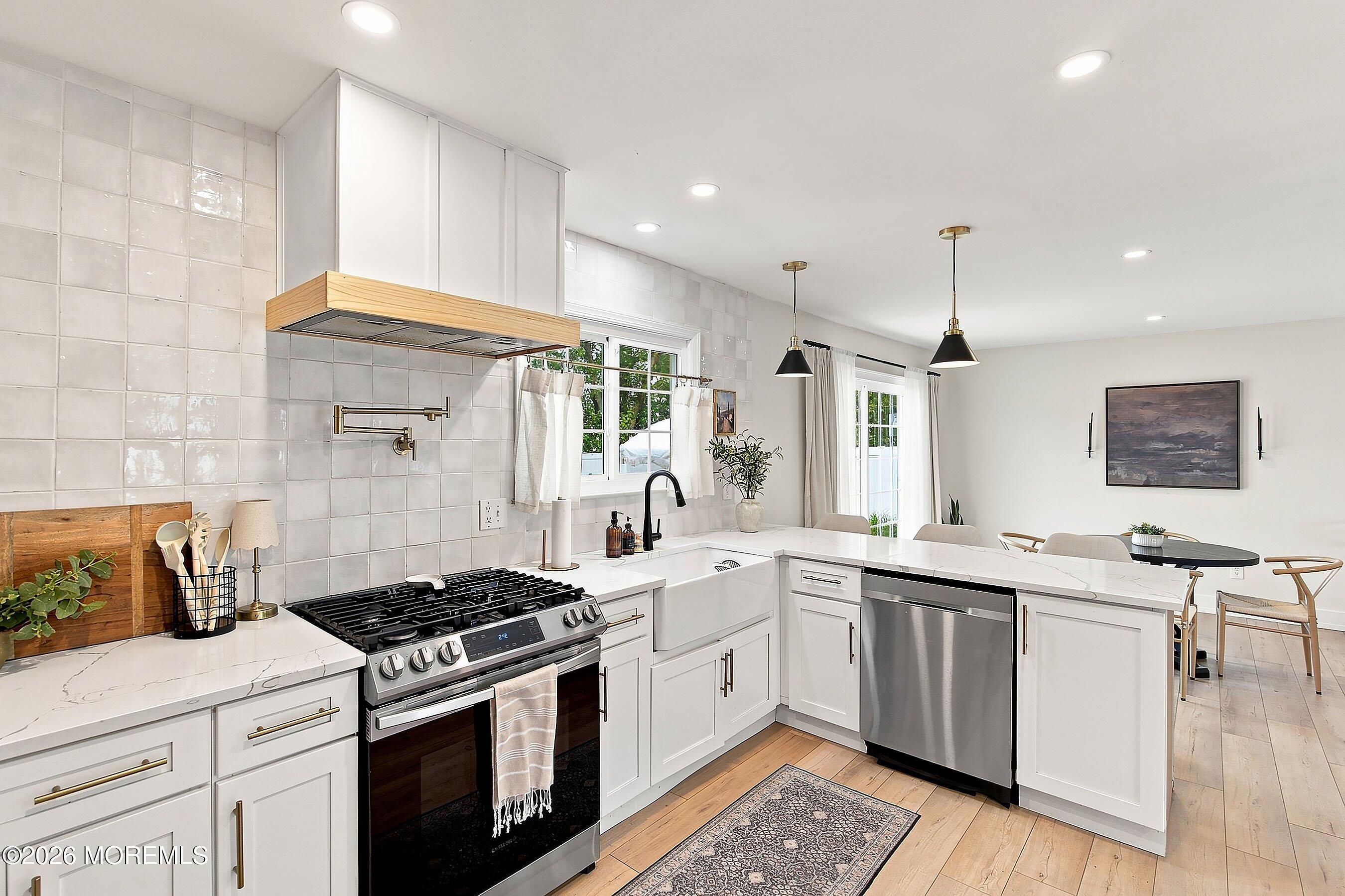 3 Redwood Terrace Hazlet NJ 07730