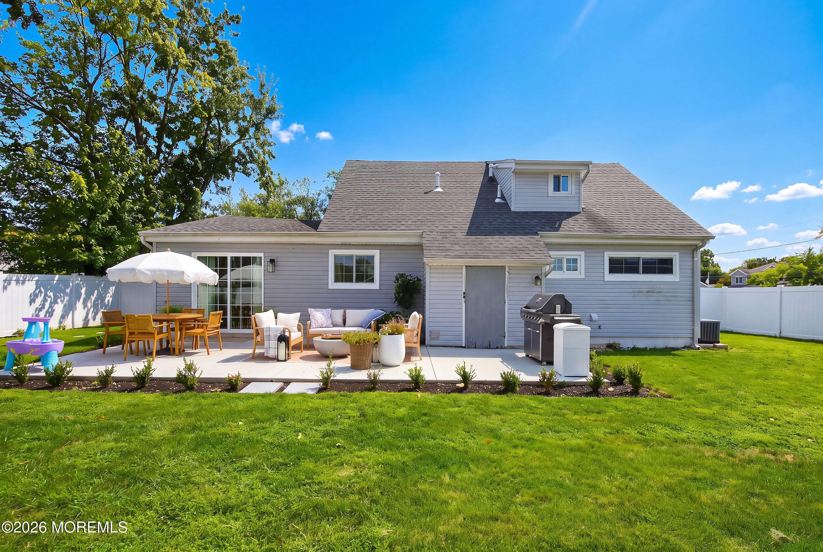3 Redwood Terrace Hazlet NJ 07730