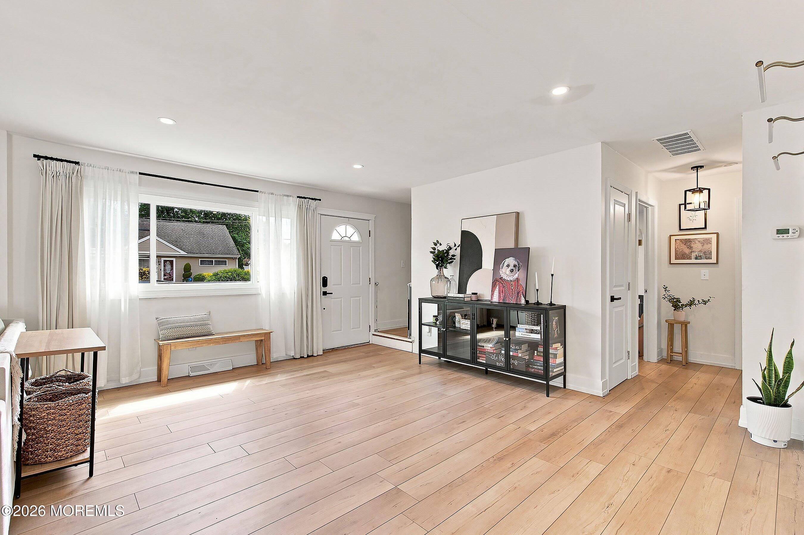 3 Redwood Terrace Hazlet NJ 07730