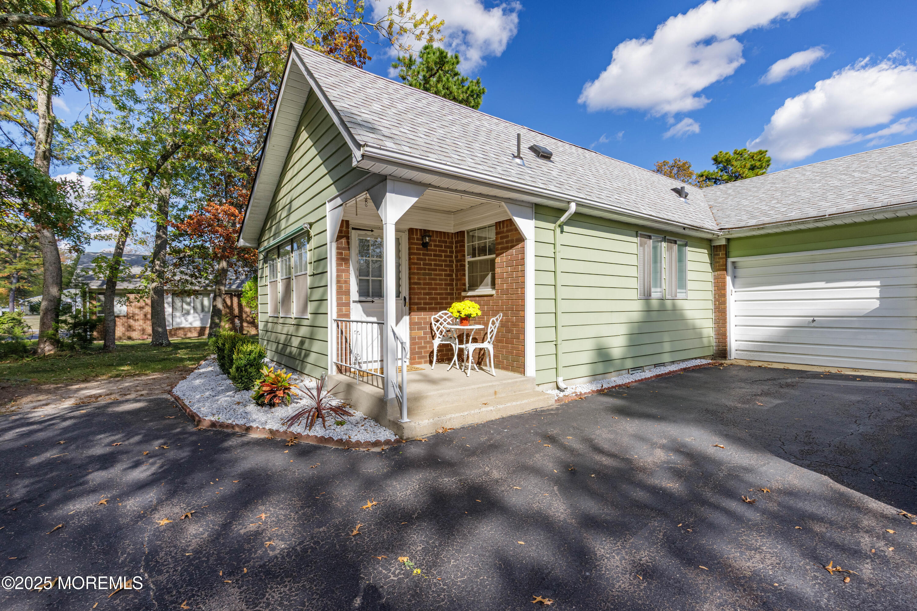 7 Lexington Drive Whiting NJ 08759