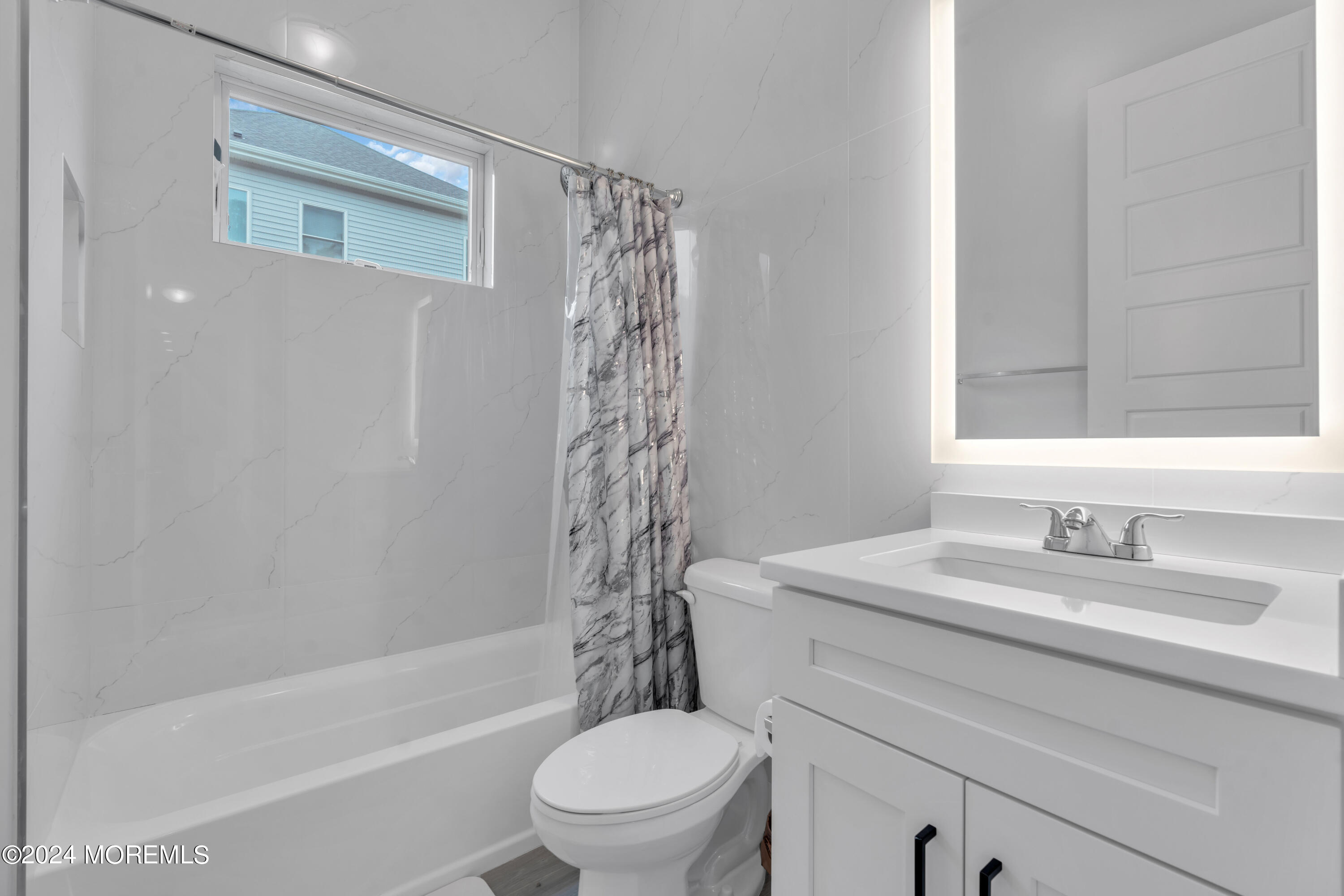 14 Falson Lane Morganville NJ 07751