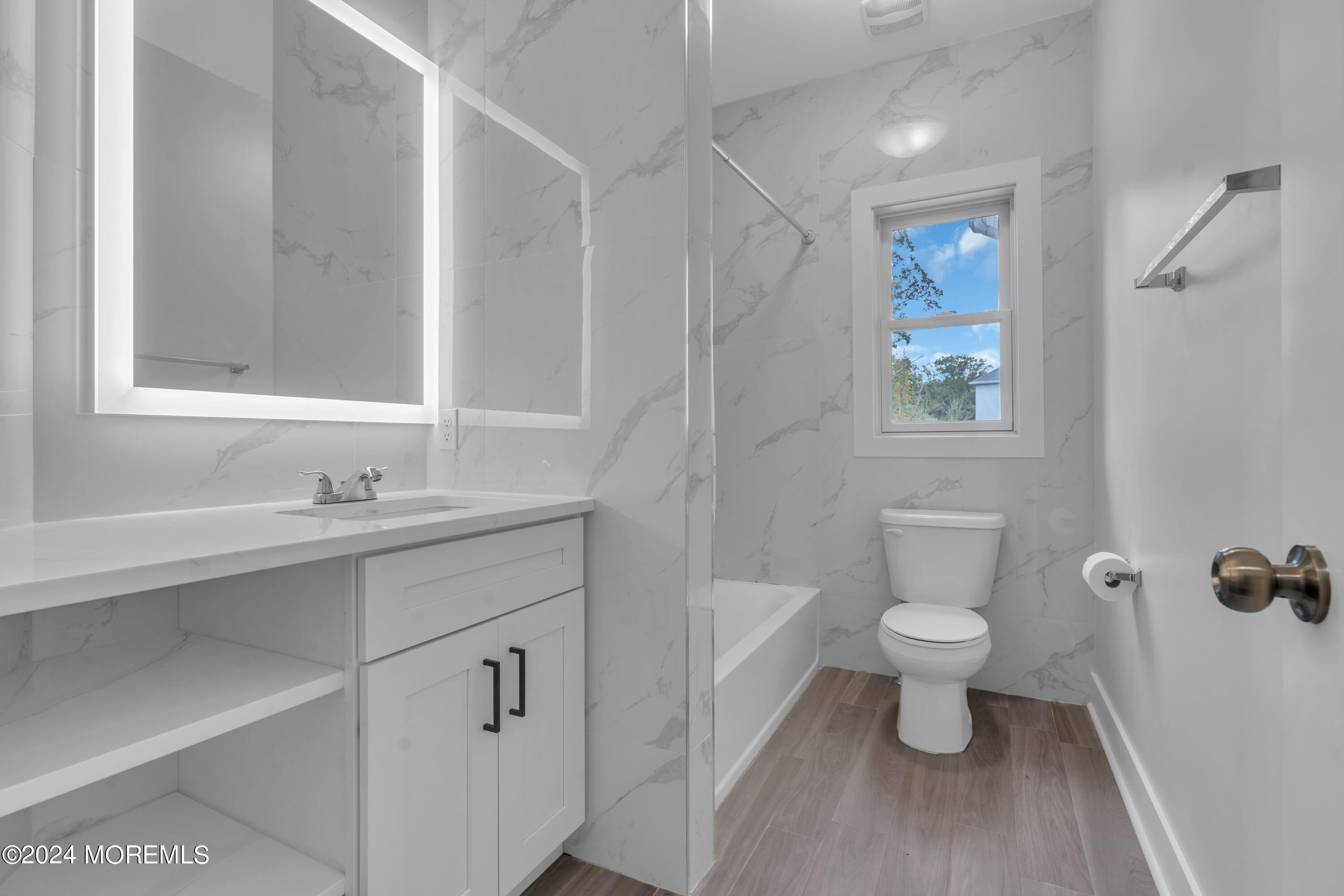 14 Falson Lane Morganville NJ 07751