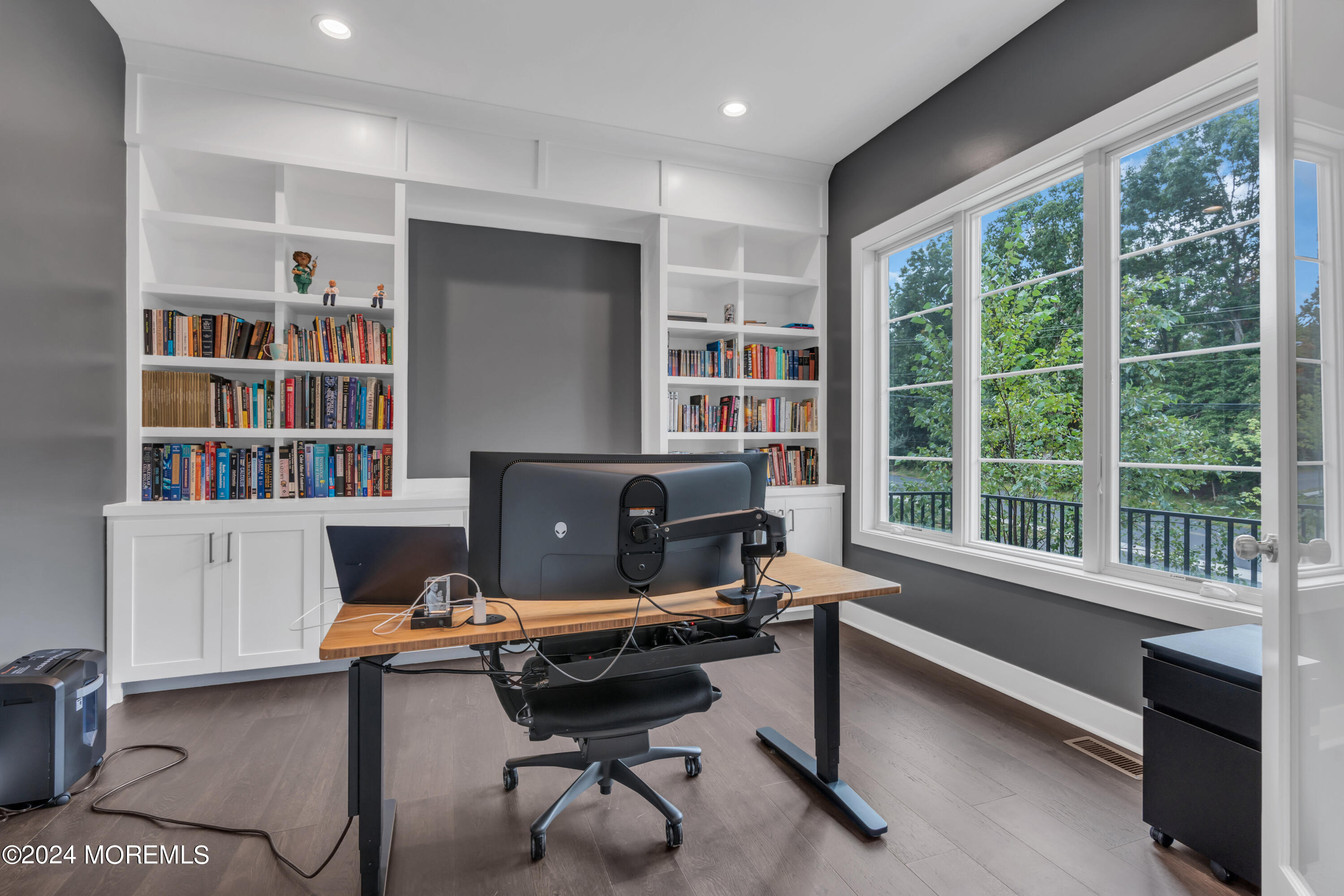 14 Falson Lane Morganville NJ 07751