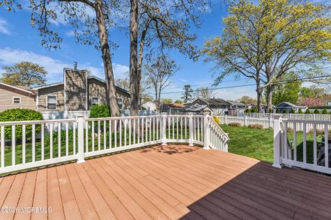 900 Cable Avenue Beachwood NJ 08722
