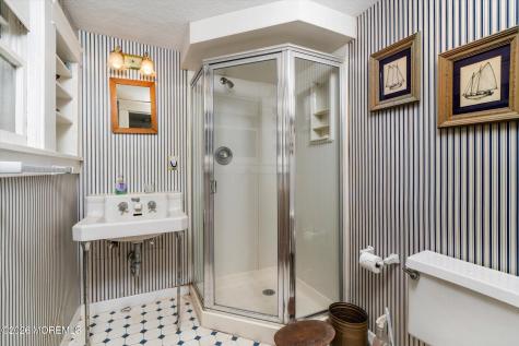 401 Brown Street Brielle NJ 08730