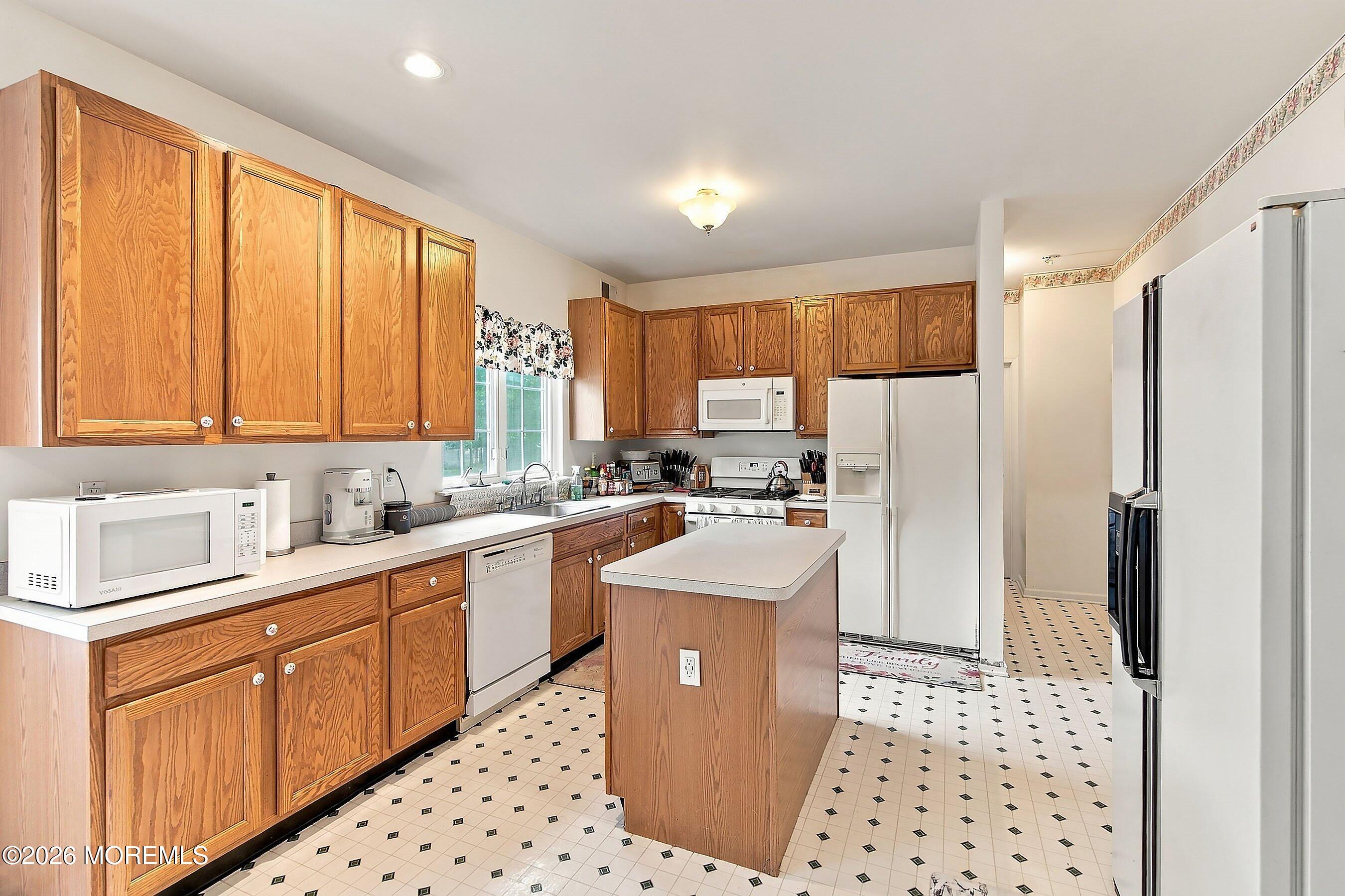 5 Mitchell Lane Jackson NJ 08527