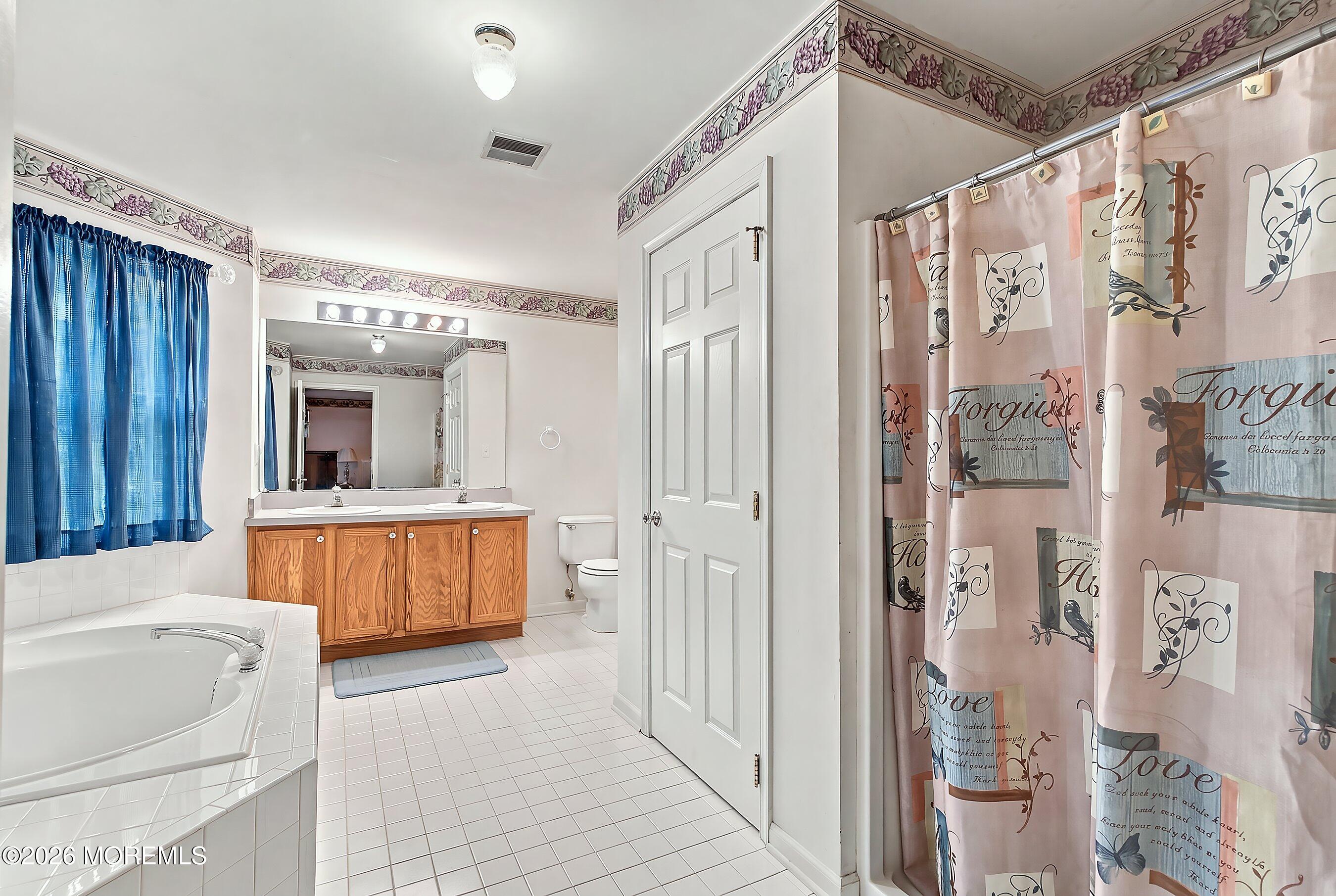 5 Mitchell Lane Jackson NJ 08527