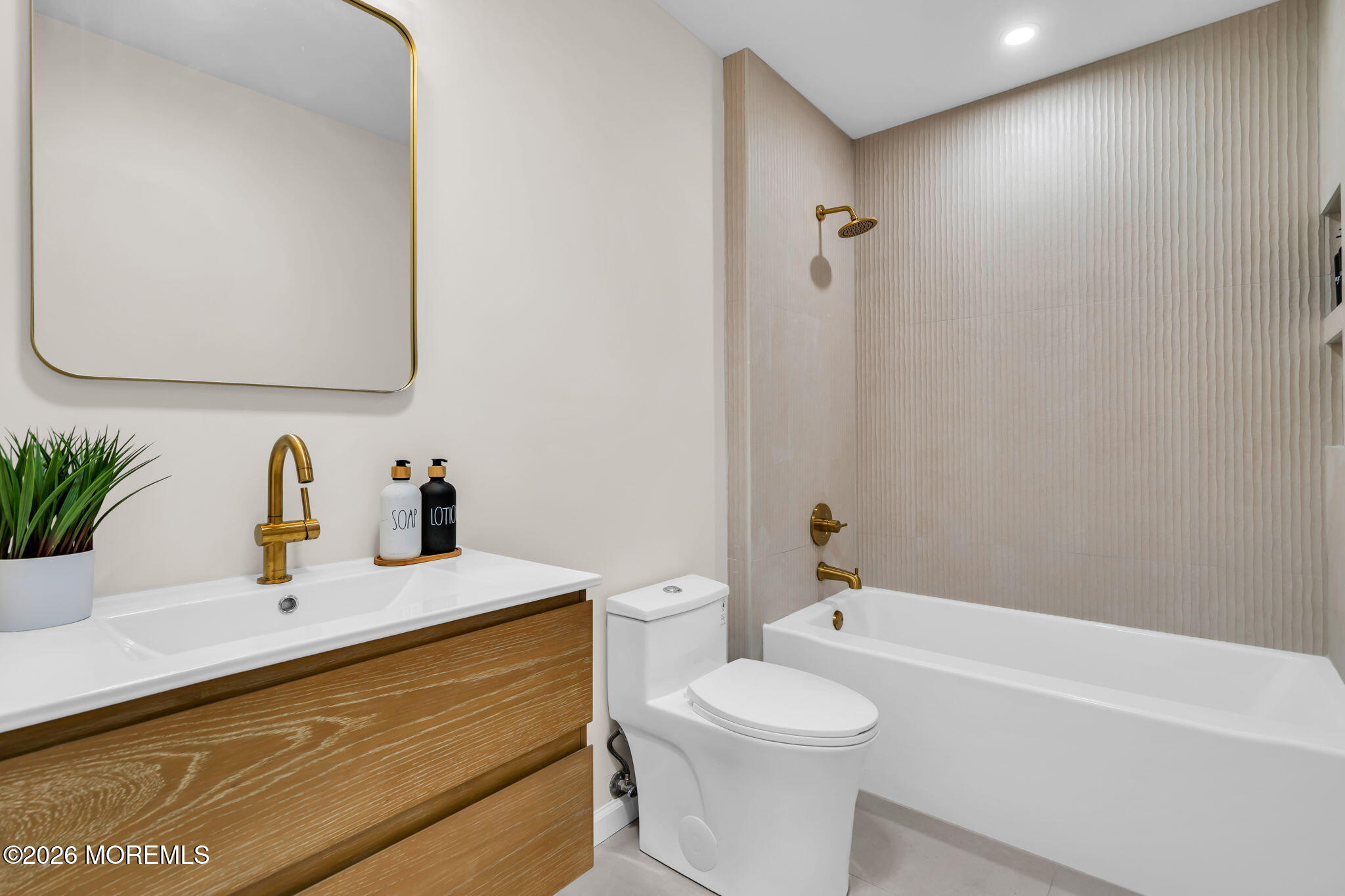 11 Ivy Hill Road Lakewood NJ 08701