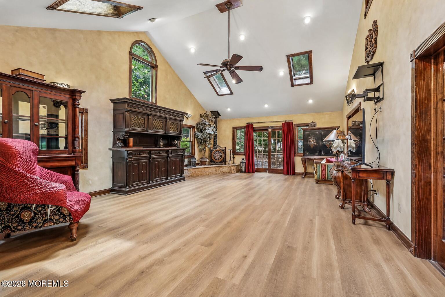 827 Holmdel Road Holmdel NJ 07733