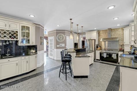 176 Oakland Mills Road Manalapan NJ 07726