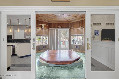 176 Oakland Mills Road Manalapan NJ 07726