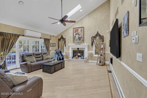 176 Oakland Mills Road Manalapan NJ 07726
