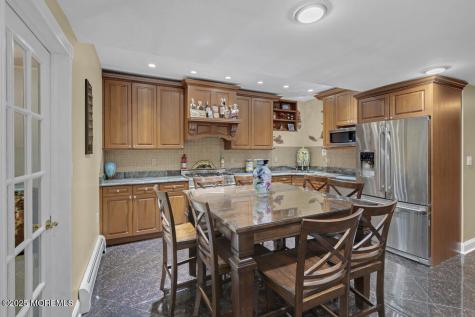 176 Oakland Mills Road Manalapan NJ 07726