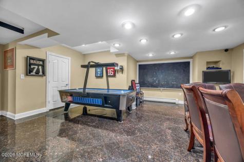 176 Oakland Mills Road Manalapan NJ 07726