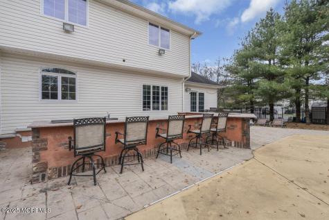 176 Oakland Mills Road Manalapan NJ 07726