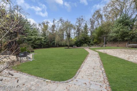176 Oakland Mills Road Manalapan NJ 07726