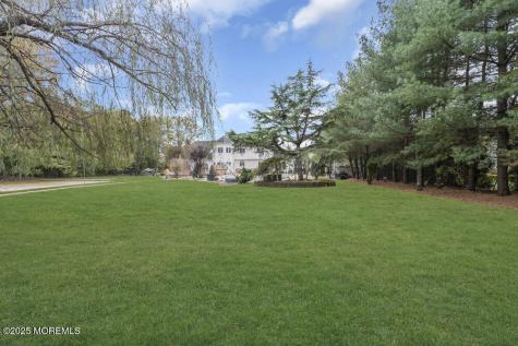 176 Oakland Mills Road Manalapan NJ 07726