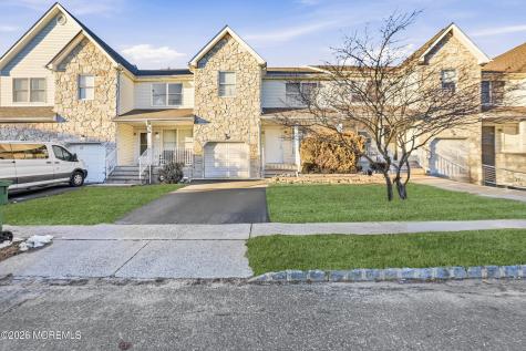 35 N Crest Place Lakewood NJ 08701